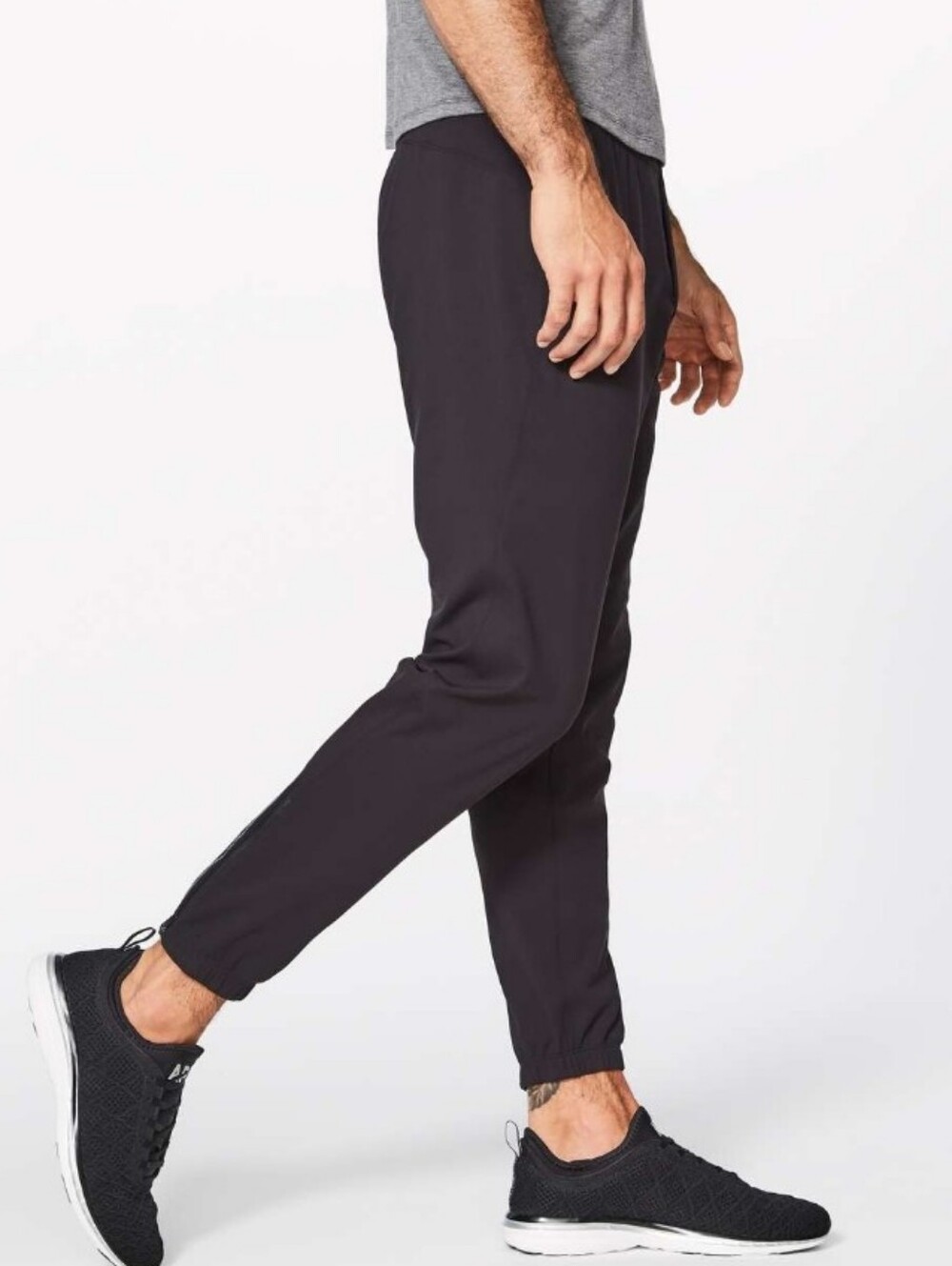 Lululemon Surge Jogger in Black 29"